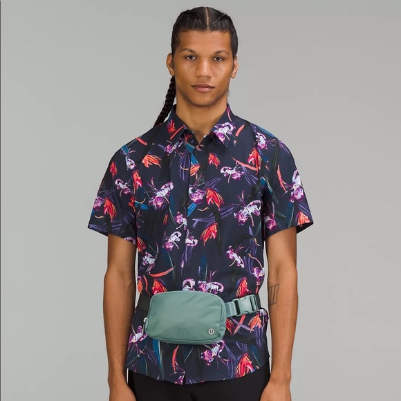 Everywhere Belt Bag - Tidewater Teal - Picture 3 of 7